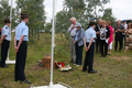 No 9 Squadron Association Stanthorpe A2 378 ceremony photo gallery - Scott and Margaret Finlay laying a flower